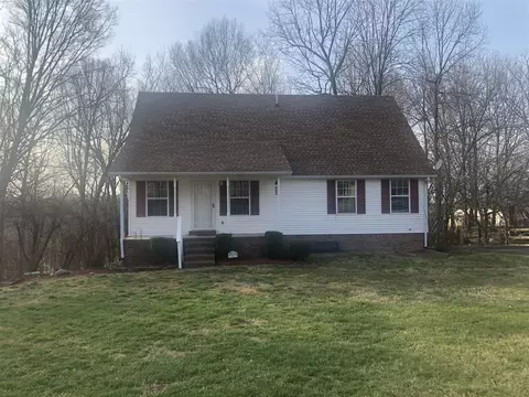 213 Jackson Ave, Scottsville, KY 42164
