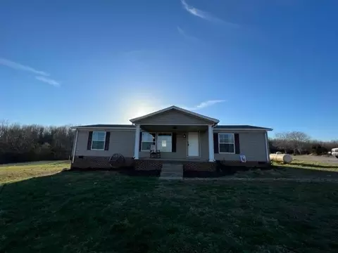 4698 Possum Hollow Rd, Morgantown, KY 42261