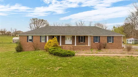 8346 Nob Hill Rd, Alvaton, KY 42122