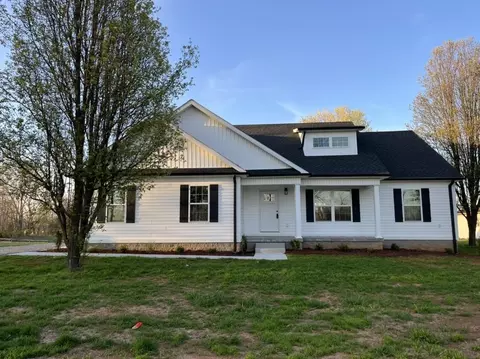 7468 Glasgow Rd, Smiths Grove, KY 42171