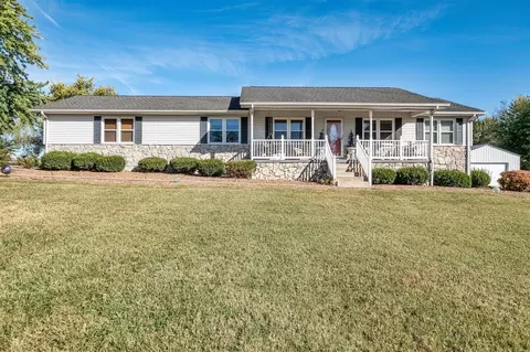 194 Howlett Dr, Auburn, KY 42206