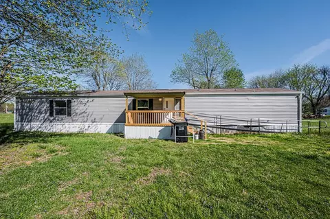 126 Mapleleaf Dr, Bowling Green, KY 42101