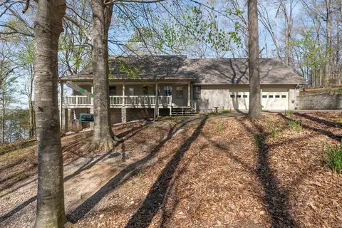 215 Shoreline Cir, Austin, KY 42123