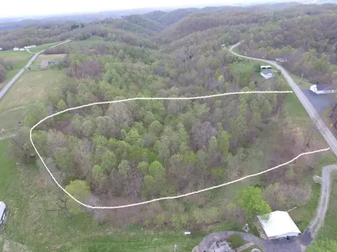 75 Salt Lick Rd, Burkesville, KY 42717
