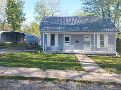103 Chestnut St, Greenville, KY 42345