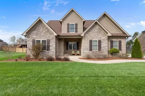 335 Old Post Dr, Alvaton, KY 42122