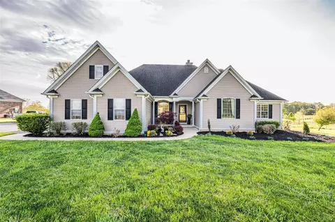 2668 W G Talley Rd, Alvaton, KY 42122