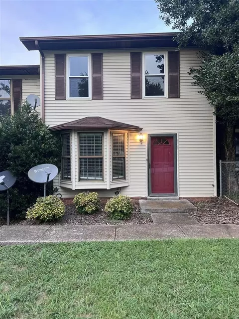 123 Westwood Cir, Bowling Green, KY 42101