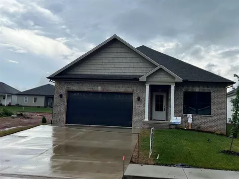 1160 County House Ln, Bowling Green, KY 42101