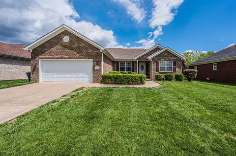 3675 Woodbridge Ln, Bowling Green, KY 42104
