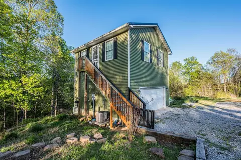 152 Foxglove Ln, Roundhill, KY 42275