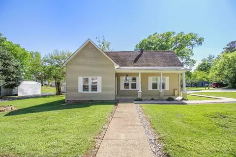 320 N West St, Munfordville, KY 42765