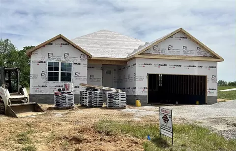 Sun Drive, Scottsville, KY 42164
