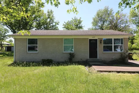 1209 Shannon Dr, Bowling Green, KY 42101