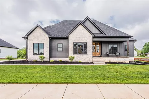 1607 Fords Farm Ave, Bowling Green, KY 42103