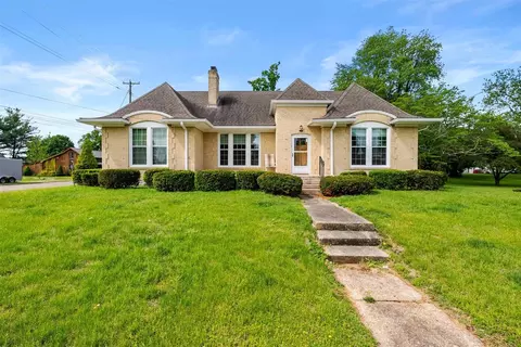 212 Owen St, Cave City, KY 42127
