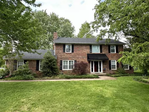 1712 Barnard Way, Bowling Green, KY 42103