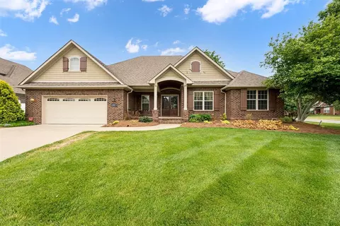 2507 Avondale Dr, Bowling Green, KY 42104