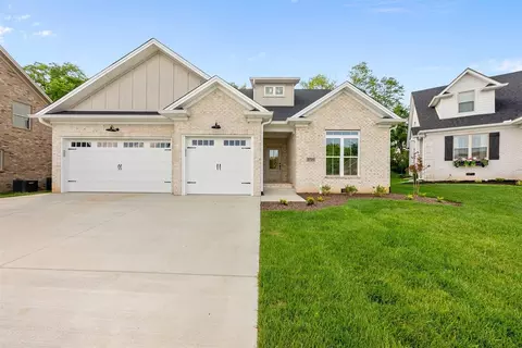 2735 Winstar Ct, Bowling Green, KY 42104