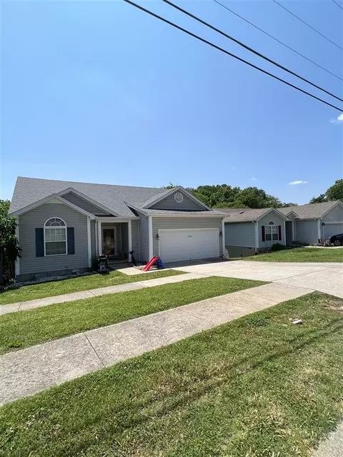 2424 Thames Valley Way, Bowling Green, KY 42101