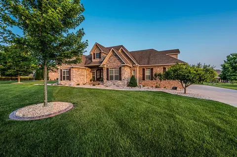 320 Sierra Nevada Way, Bowling Green, KY 42104