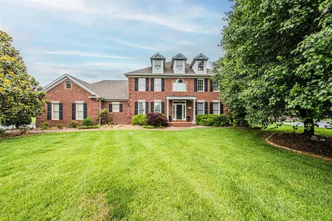 550 Calumet Ct, Bowling Green, KY 42104