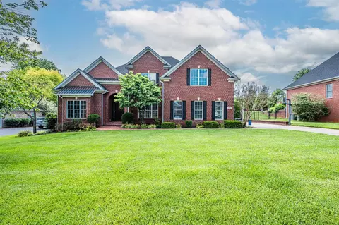 2921 Crossridge Ct, Bowling Green, KY 42104