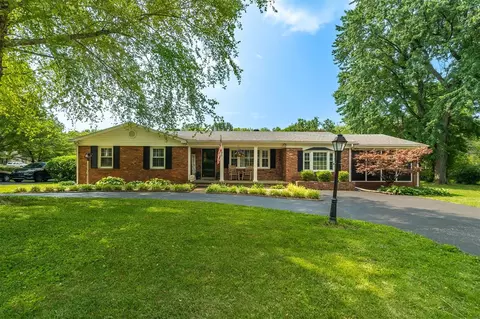 918 Meadow Ln, Russellville, KY 42276