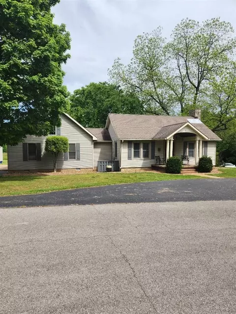 326 Scotland Ave, Franklin, KY 42134