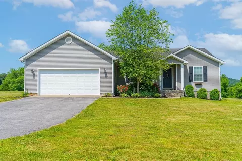 819 Massey Rd, Bowling Green, KY 42101