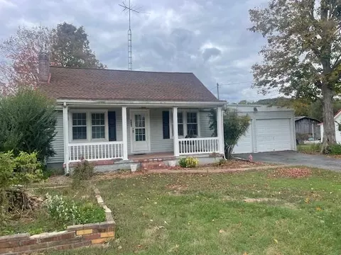 312 Bardstown Rd, Park City, KY 42160