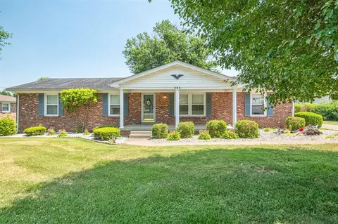 202 Center St, Russellville, KY 42276