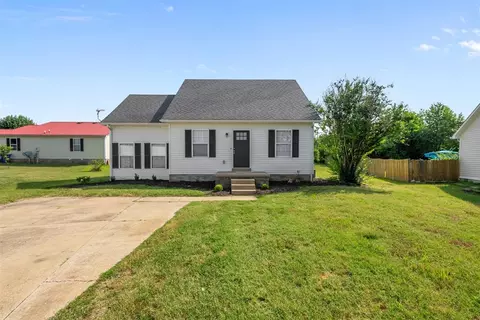 161 Devin Close Ct, Bowling Green, KY 42101
