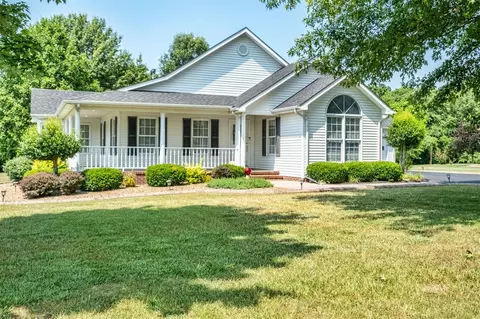 137 Logan Ln, Russellville, KY 42276