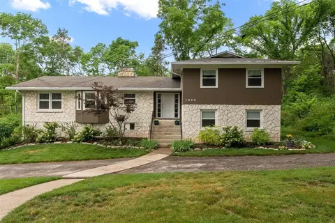 1900 Cedar Ridge Rd, Bowling Green, KY 42101