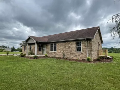 557 New Buck Creek Rd, Adolphus, KY 42120