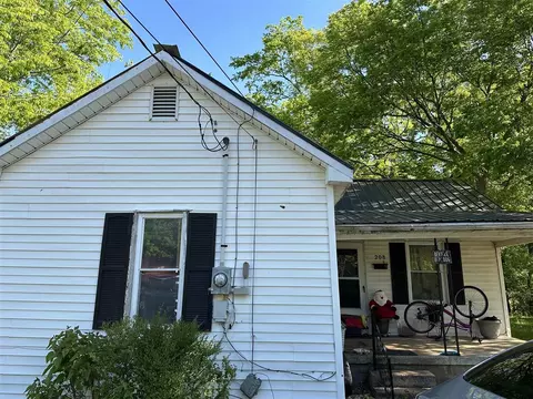 208 Mcferran St, Horse Cave, KY 42749