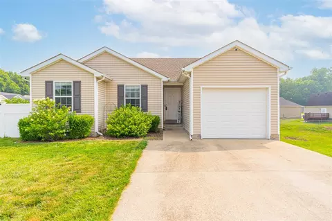 900 Sailor Ave, Bowling Green, KY 42103