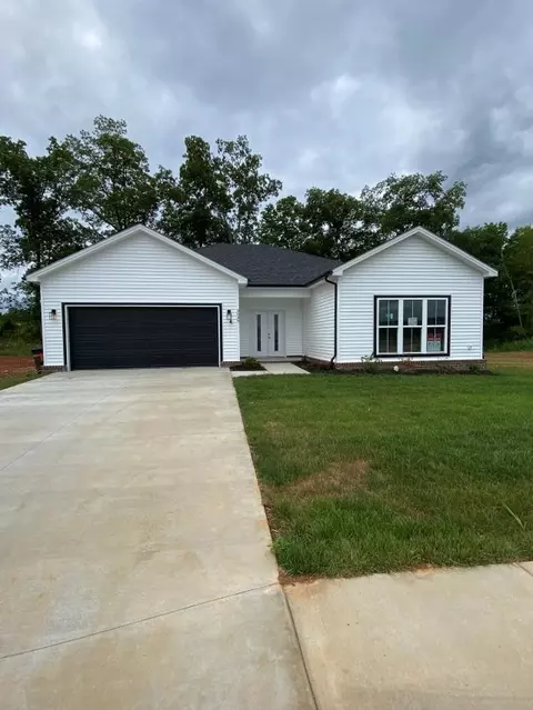 3039 Gunsmoke Trail Way, Bowling Green, KY 42104