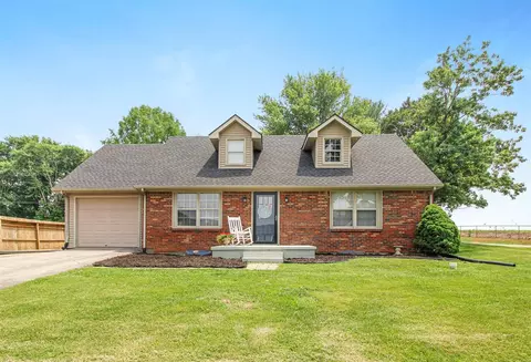 504 Bale Ave, Cave City, KY 42127