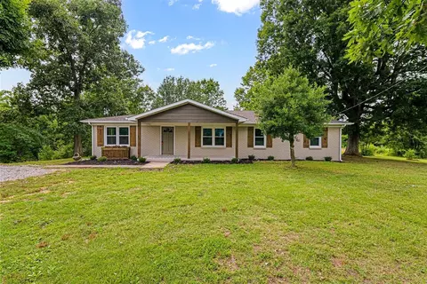 4391 Wingfield Church Rd, Bowling Green, KY 42101
