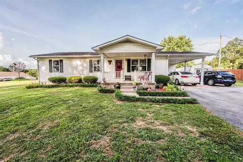 9468 Greenville Rd, Elkton, KY 42220