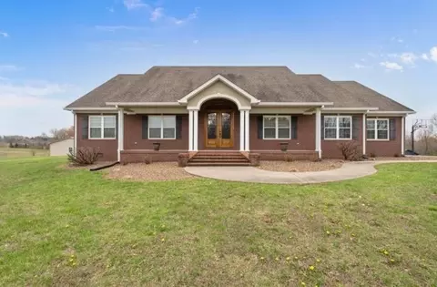 1499 Noah Bledsoe Rd, Smiths Grove, KY 42171