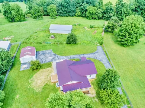 600 Matthews Mill Rd, Glasgow, KY 42141
