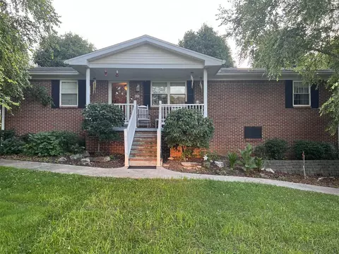 409 Donald Dr, Red Boiling Springs, TN 37150