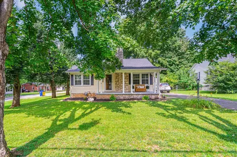 829 Cabell Dr, Bowling Green, KY 42101