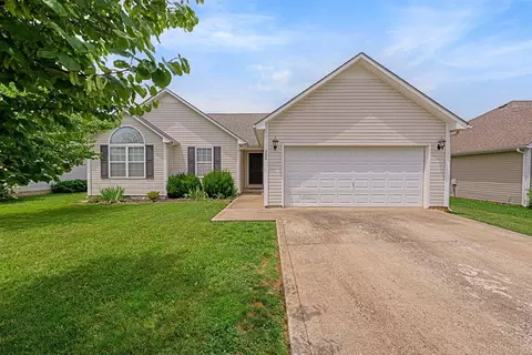 306 Cedar Hollow Dr, Bowling Green, KY 42101