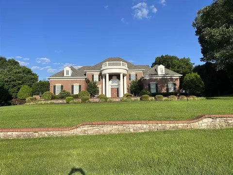 397 Rivergreen Ln, Bowling Green, KY 42103