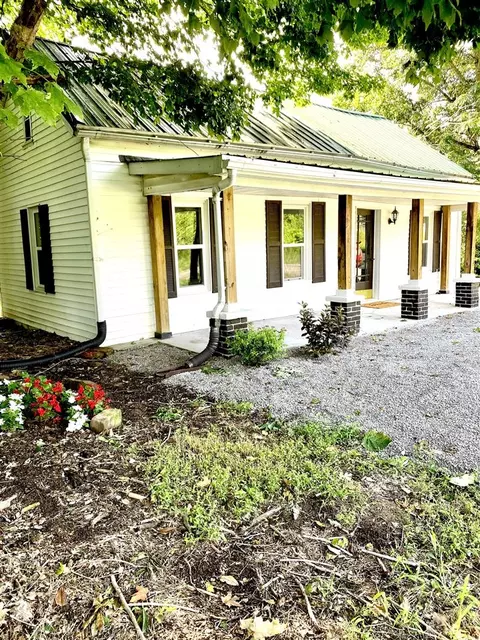 6455 Lewisburg Rd, Russellville, KY 42276