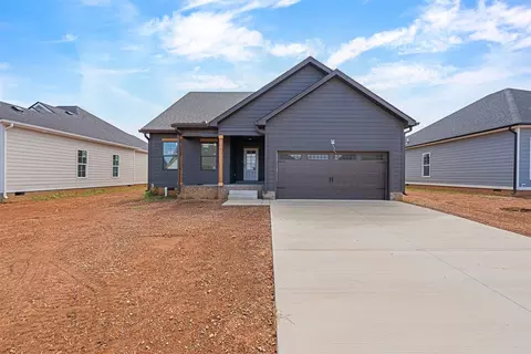 2414 Topeka Ln, Bowling Green, KY 42102